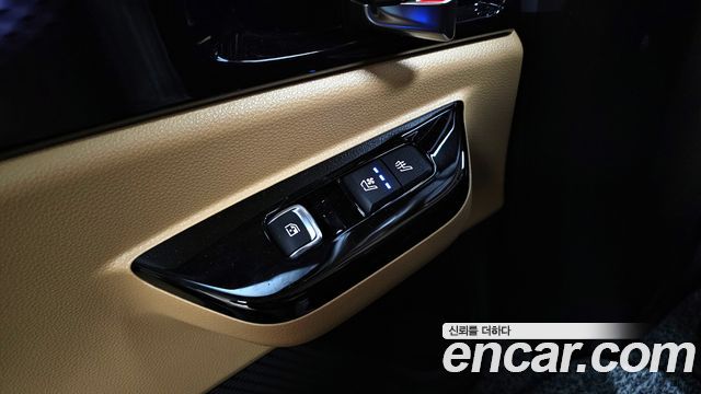 Kia Carnival (IV) Gasoline 7-Seater Signature 2023 — фото 17
