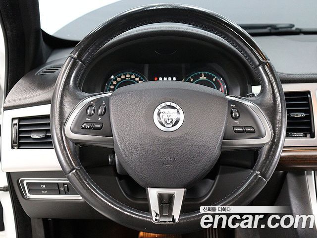 Jaguar XF 3.0D Luxury X250 2013 — фото 20