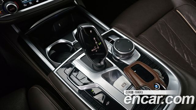 BMW 7 Series (G11) 740Li xDrive M Sport Package 2019 — фото 9