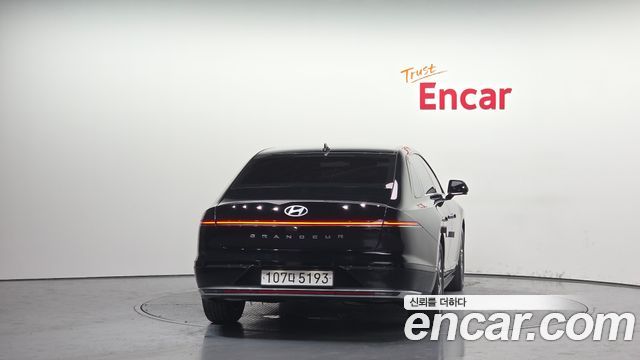 Hyundai Grandeur (GN7) 2,5 Gasoline 2WD Exclusive 2023 — фото 4