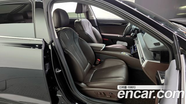 Hyundai Grandeur (GN7) 2,5 Gasoline 2WD Exclusive 2023 — фото 12