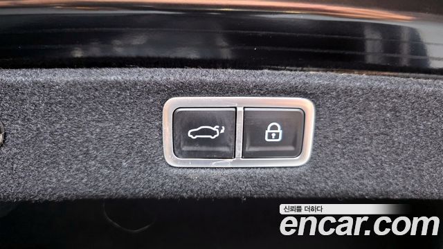 Hyundai Grandeur (GN7) 2,5 Gasoline 2WD Exclusive 2023 — фото 20