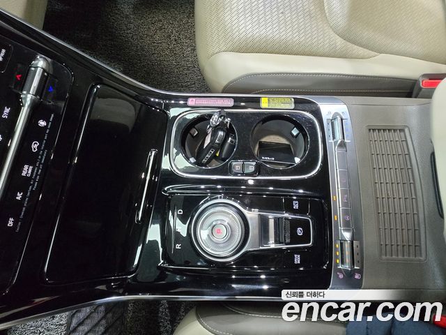 Kia Carnival (IV) Gasoline 9-Seater Hi-Limousine Signature 2023 — фото 18