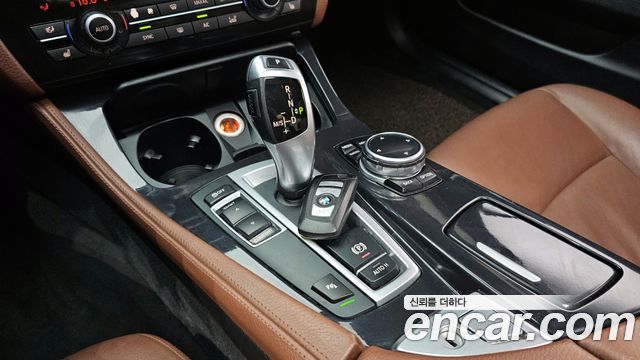 BMW 5 Series (F10) 520d 2015 — фото 9