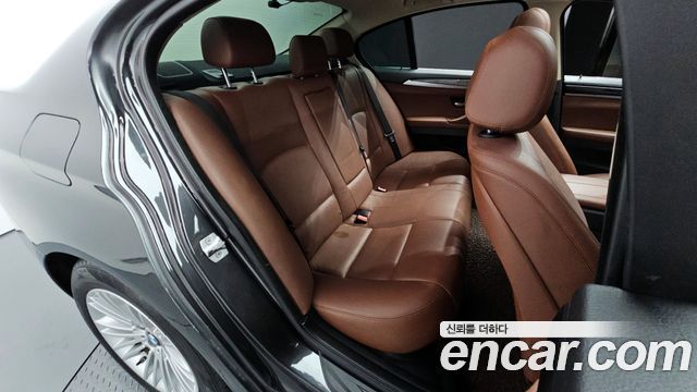 BMW 5 Series (F10) 520d 2015 — фото 11