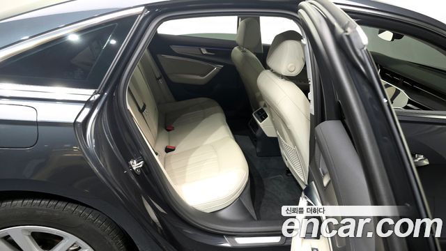 Audi A6 (C8) 45 TFSI 2023 — фото 12