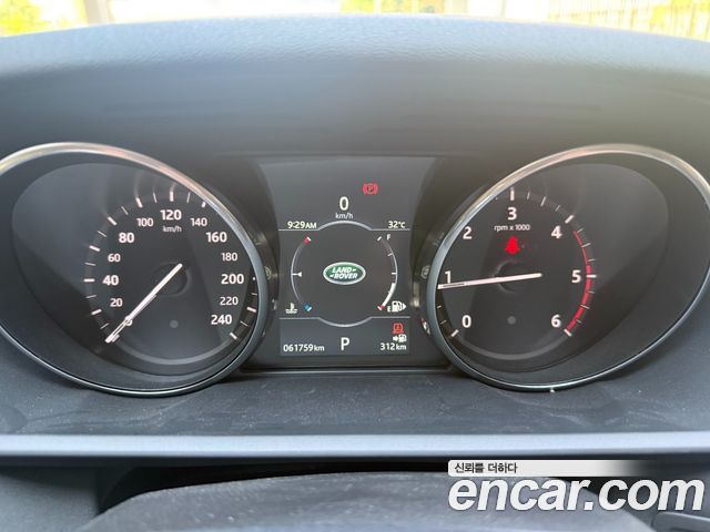 Land Rover Discovery 5 2.0 SD4 HSE 2017 — фото 7