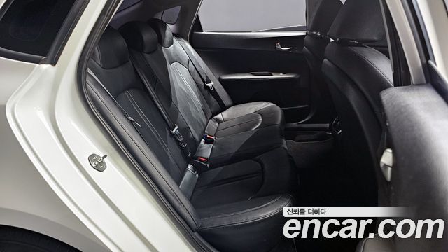 Kia K5 (II) 2.0 LPI Rental Car Luxury 2019 — фото 12