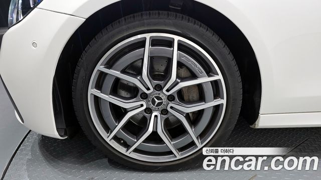 Mercedes-Benz E-Class (W213) E220d 4MATIC AMG Line 2021 — фото 5