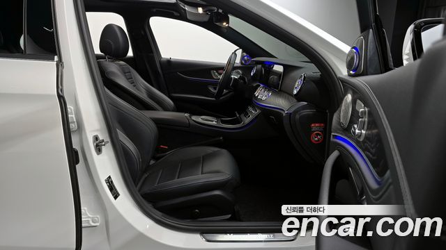 Mercedes-Benz E-Class (W213) E220d 4MATIC AMG Line 2021 — фото 10