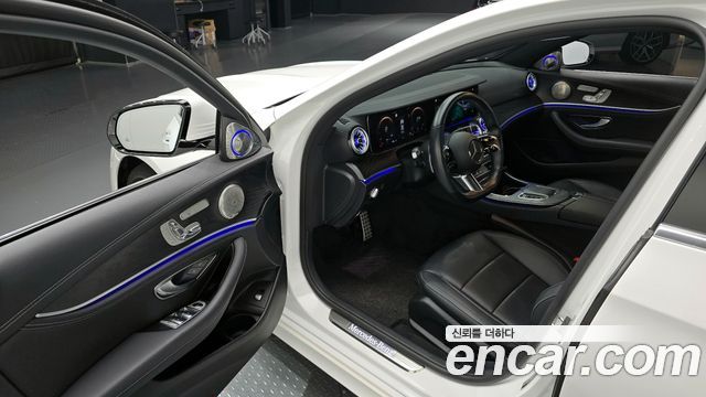 Mercedes-Benz E-Class (W213) E220d 4MATIC AMG Line 2021 — фото 11