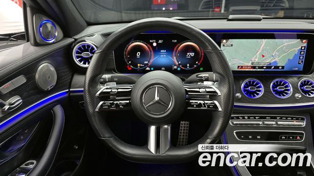 Mercedes-Benz E-Class (W213) E220d 4MATIC AMG Line 2021 — фото 13