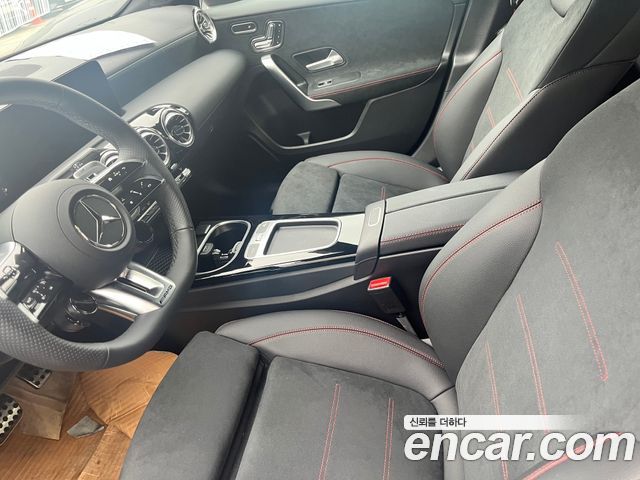 Mercedes-Benz A-Class (W177) AMG A35 S AMG 4MATIC Sedan 2024 — фото 5
