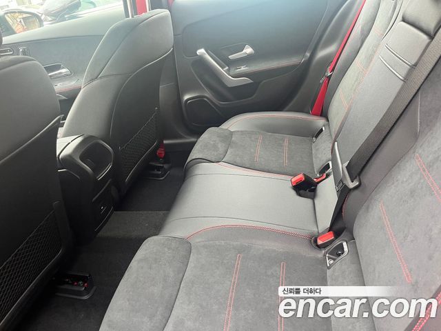 Mercedes-Benz A-Class (W177) AMG A35 S AMG 4MATIC Sedan 2024 — фото 9