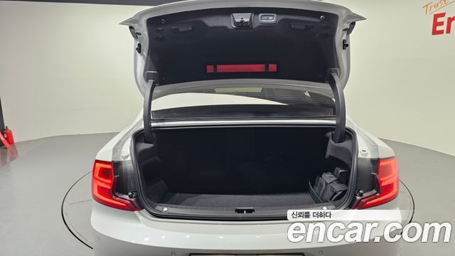 Volvo S90 T8 AWD Excellence 2020 — фото 20