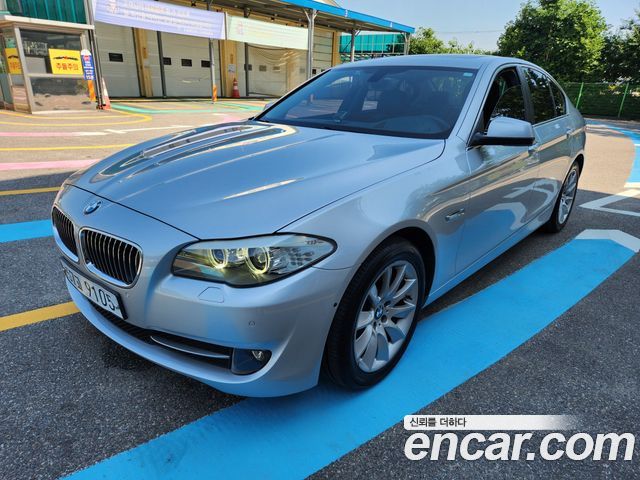 BMW 5 Series (F10) 528i