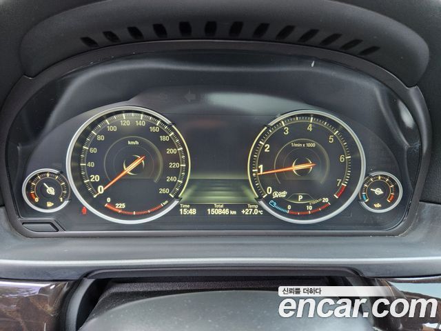 BMW 5 Series (F10) 528i 2013 — фото 18