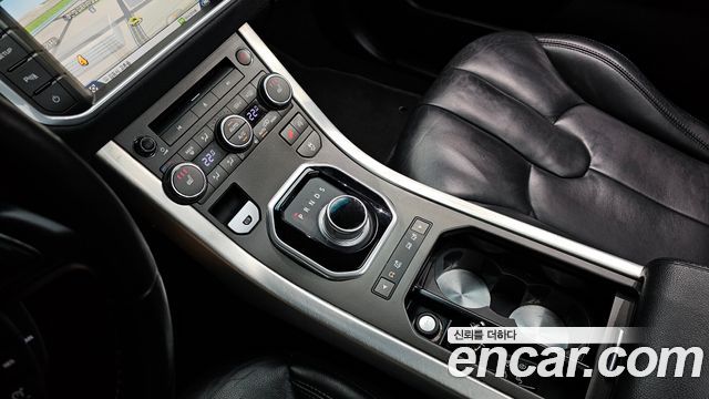 Land Rover Range Rover Evoque 2.2 SD4 Pure 2015 — фото 9