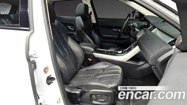 Land Rover Range Rover Evoque 2.2 SD4 Pure 2015 — фото 10
