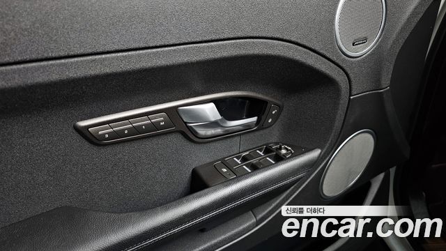 Land Rover Range Rover Evoque 2.2 SD4 Pure 2015 — фото 17