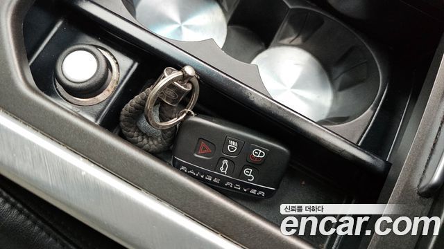Land Rover Range Rover Evoque 2.2 SD4 Pure 2015 — фото 21