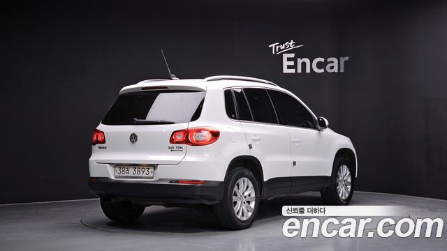 Volkswagen Tiguan 2.0 TDI 5N 2011 — фото 2