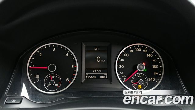 Volkswagen Tiguan 2.0 TDI 5N 2011 — фото 8