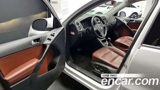 Volkswagen Tiguan 2.0 TDI 5N 2011 — фото 10