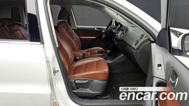 Volkswagen Tiguan 2.0 TDI 5N 2011 — фото 11