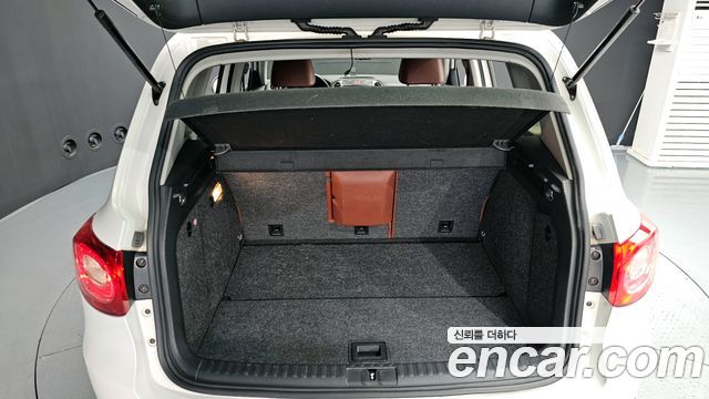 Volkswagen Tiguan 2.0 TDI 5N 2011 — фото 20