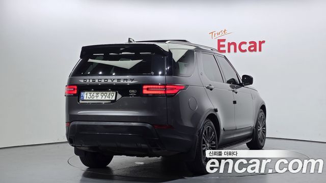 Land Rover Discovery 5 3.0 TD6 HSE Luxury 2017 — фото 2
