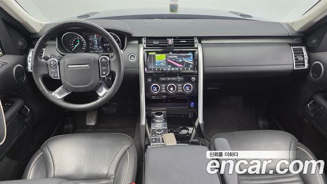 Land Rover Discovery 5 3.0 TD6 HSE Luxury 2017 — фото 7