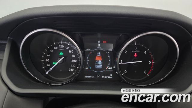 Land Rover Discovery 5 3.0 TD6 HSE Luxury 2017 — фото 8