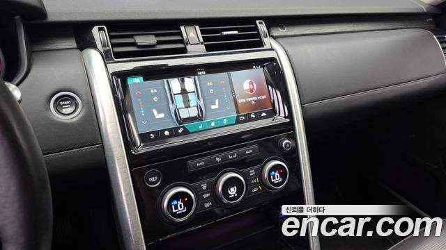 Land Rover Discovery 5 3.0 TD6 HSE Luxury 2017 — фото 14