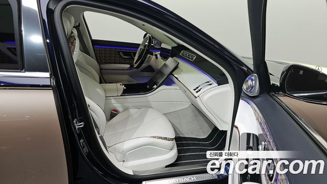 Mercedes-Benz S-Class (W223) Maybach S680 4MATIC Haute Vouture Edition 2023 — фото 11