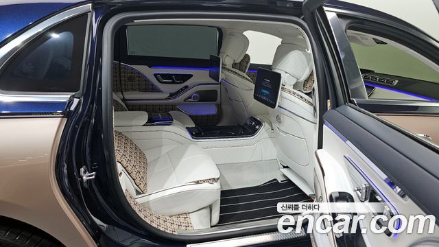 Mercedes-Benz S-Class (W223) Maybach S680 4MATIC Haute Vouture Edition 2023 — фото 12