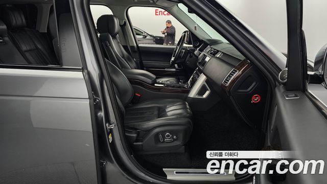 Land Rover Range Rover (IV) 4.4 SDV8 AB DIESEL 2016 — фото 11