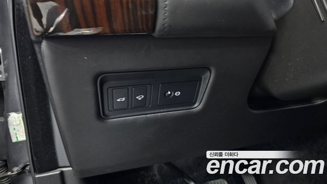 Land Rover Range Rover (IV) 4.4 SDV8 AB DIESEL 2016 — фото 18