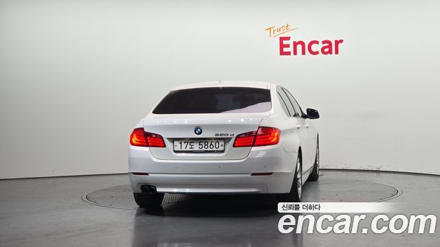 BMW 5 Series (F10) 520d 2011 — фото 4