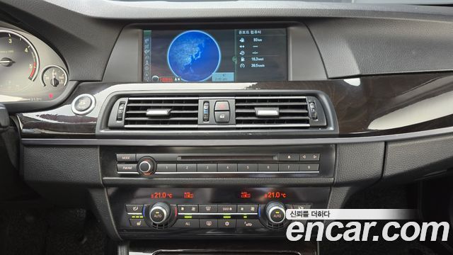 BMW 5 Series (F10) 520d 2011 — фото 16