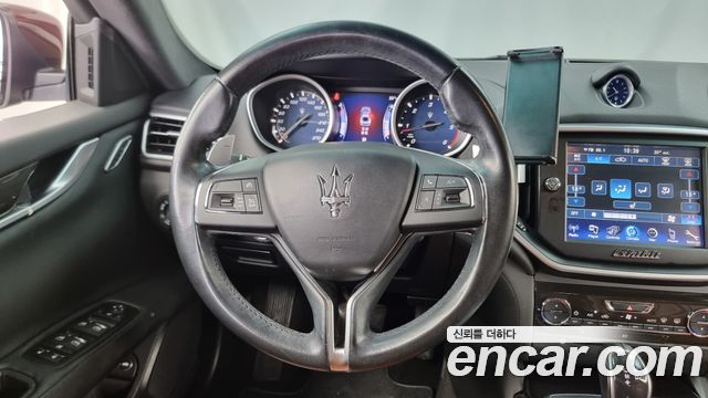 Maserati Ghibli 3.0 Diesel 3rd 2014 — фото 13
