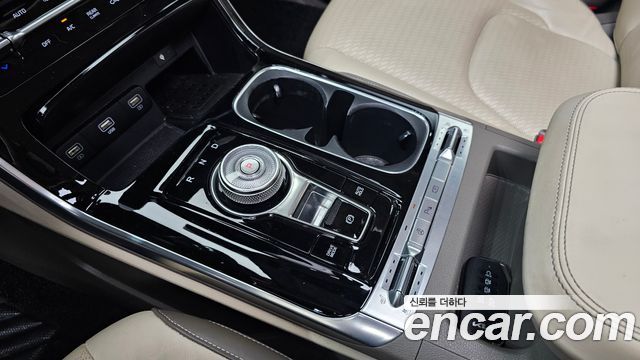 Kia Carnival (IV) Gasoline 7-Seater Signature 2023 — фото 9