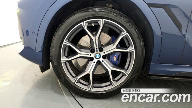 BMW X6 (G06) xDrive40i M Sport 2023 — фото 5