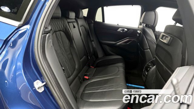 BMW X6 (G06) xDrive40i M Sport 2023 — фото 12