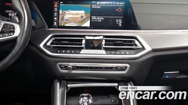 BMW X6 (G06) xDrive40i M Sport 2023 — фото 14