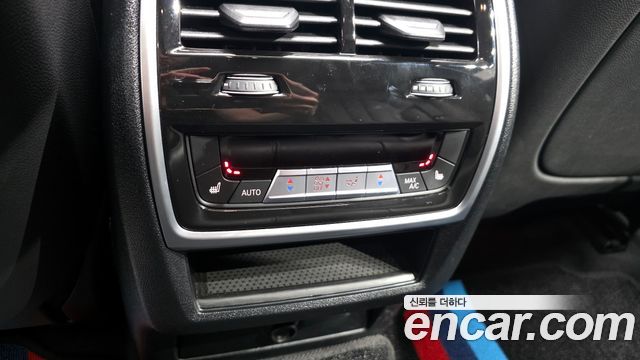 BMW X6 (G06) xDrive40i M Sport 2023 — фото 19