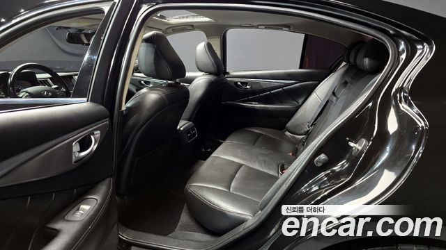 Infiniti Q50 2.2d Premium 2016 — фото 13