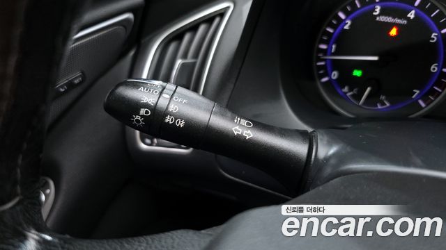 Infiniti Q50 2.2d Premium 2016 — фото 20