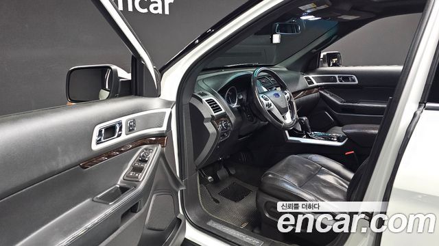 Ford Explorer 3.5 Limited 4WD 5th 2014 — фото 15