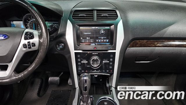 Ford Explorer 3.5 Limited 4WD 5th 2014 — фото 21